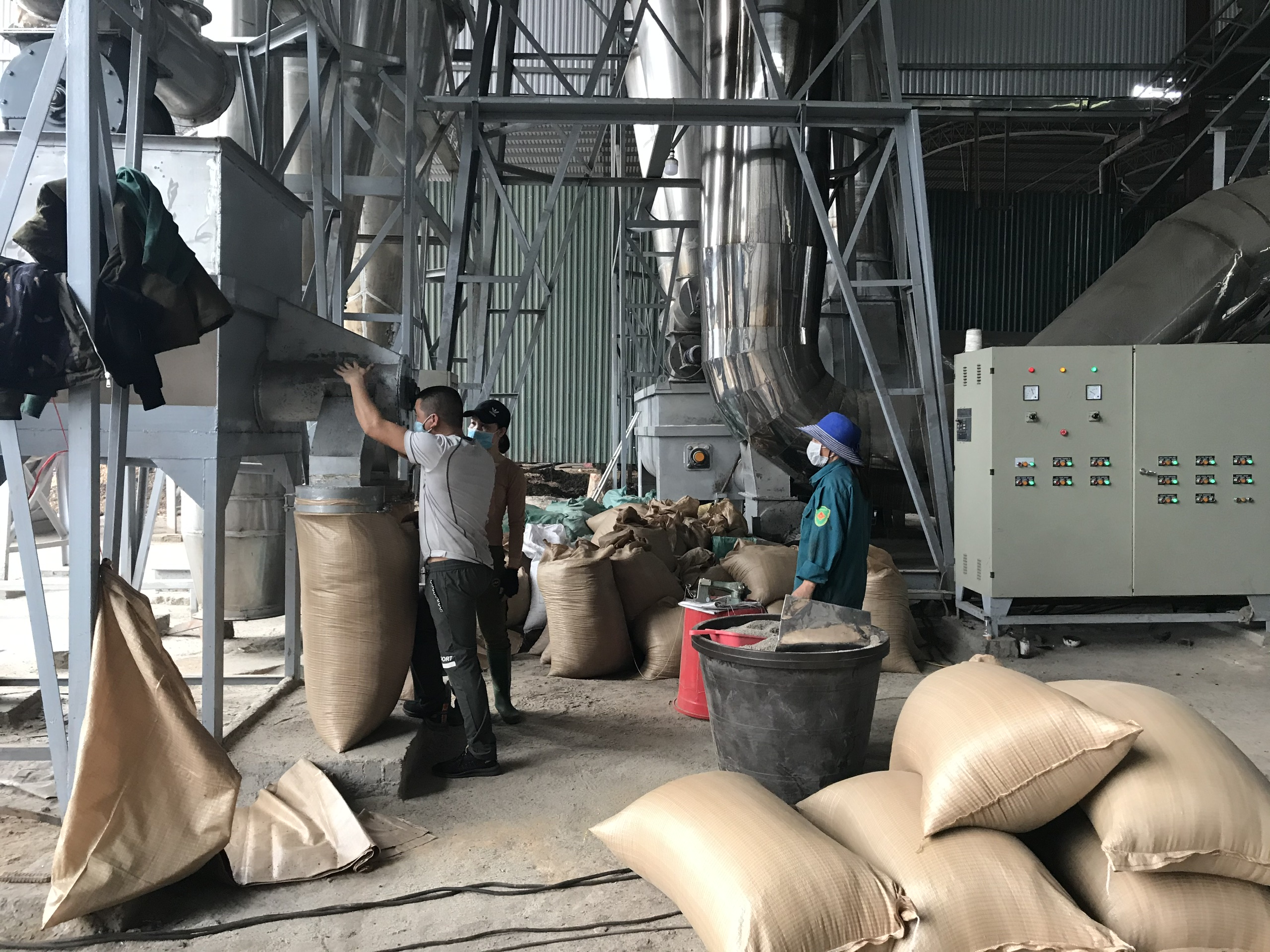 thiet-bi-chung-cat-condensate